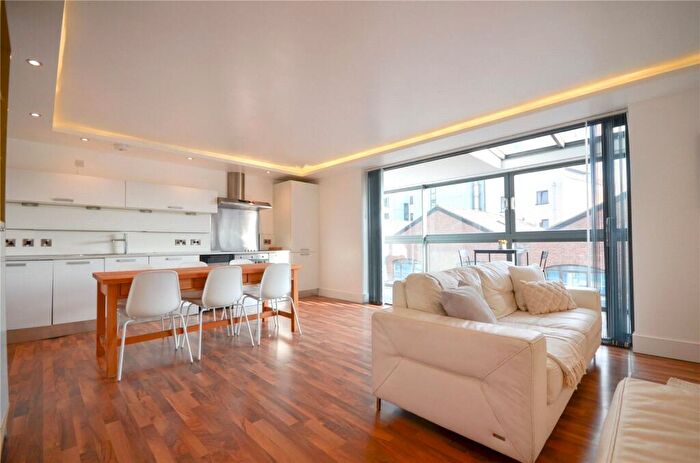 2 Bedroom Penthouse To Rent In Vicus, Liverpool Road, Castlefield, Manchester City Centre, M3