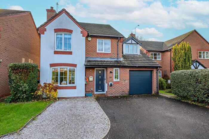 5 Bedroom Detached House For Sale In Nursery Field, Liss, Hampshire, GU33