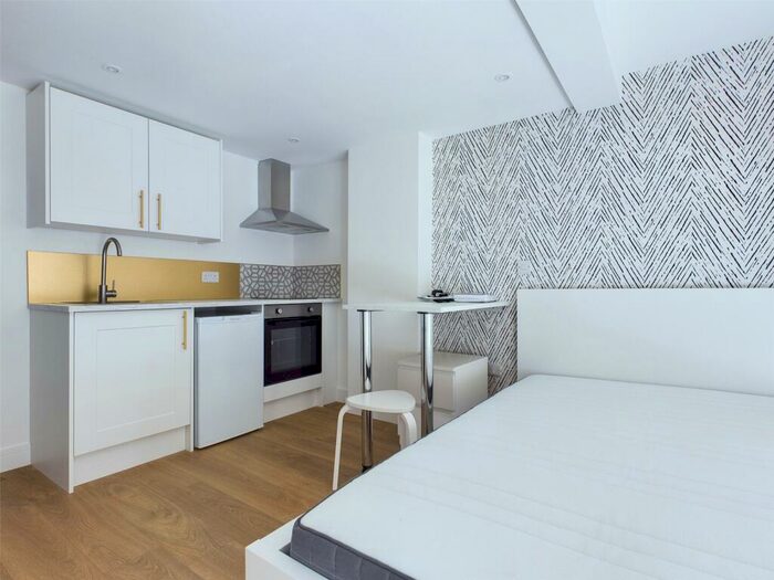 Apartment To Rent In Castle Street, Brighton, BN1