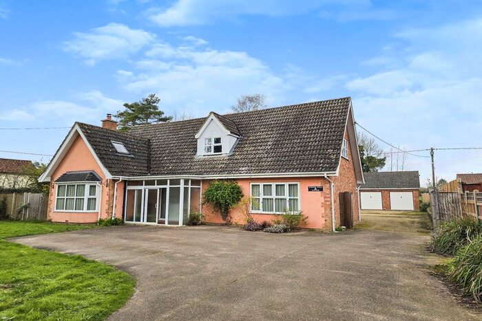 5 Bedroom Detached House For Sale In Mere Road, Stow Bedon, Attleborough, NR17