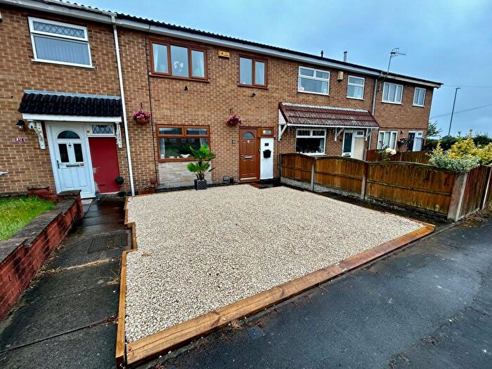 3 Bedroom House To Rent In Hendre Gardens, NG5