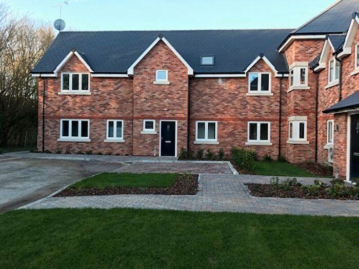 2 Bedroom Flat To Rent In Humphrey Place, Clay Lane, Chichester, PO19