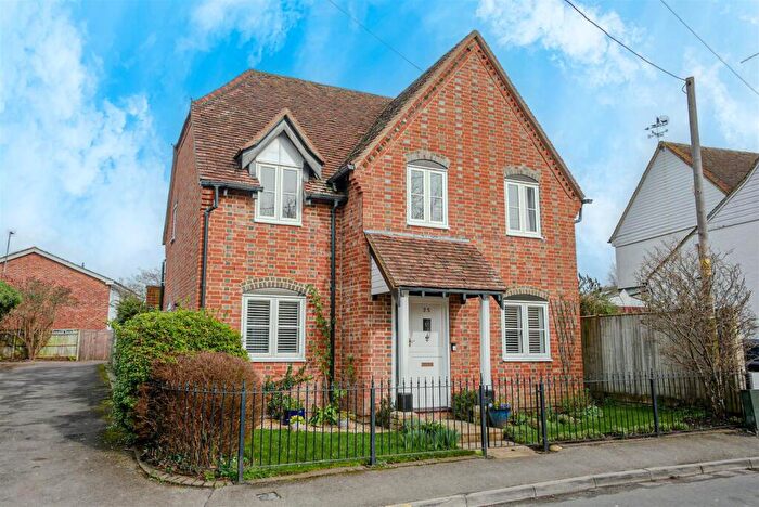 3 Bedroom Detached House For Sale In Ilges Lane, Cholsey, OX10