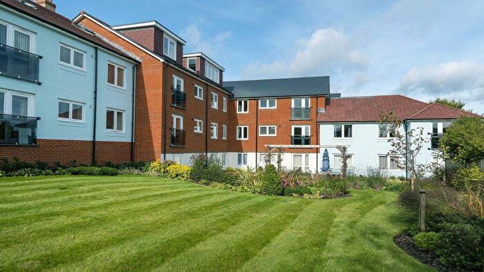 1 Bedroom Retirement Property For Sale In Knights Lodge, Lymington, SO41