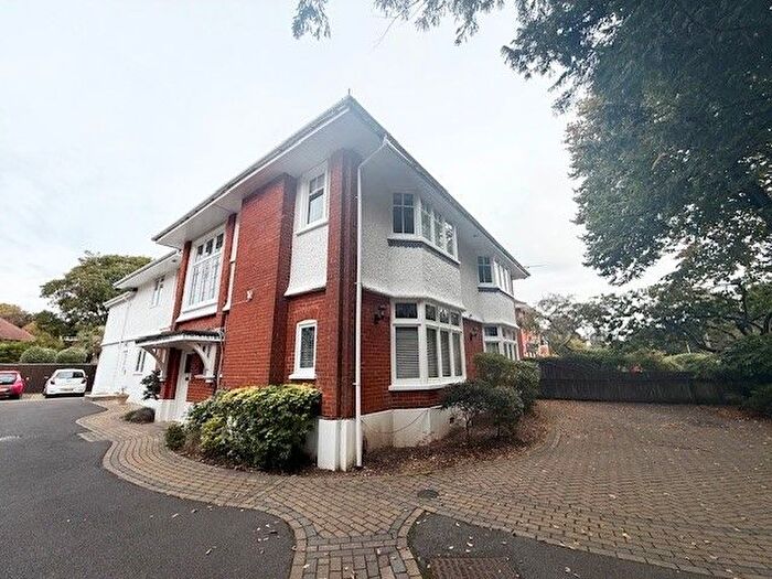 2 Bedroom Flat To Rent In Beechwood Avenue, Bournemouth, BH5