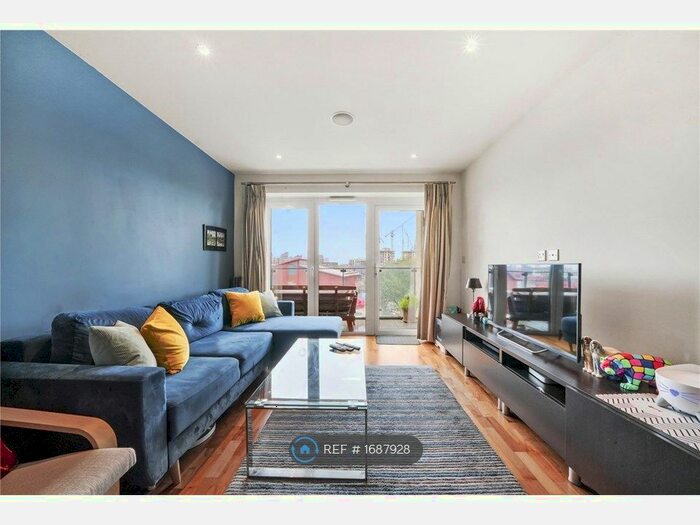 2 Bedroom Flat To Rent In Severn House, London, SW18