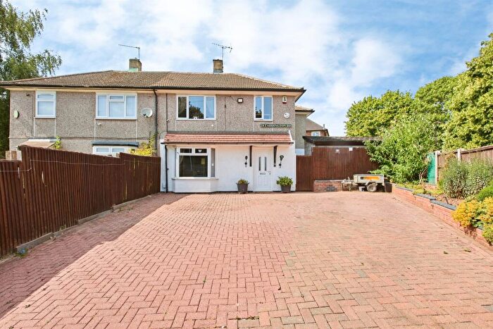 4 Bedroom Semi Detached House For Sale In Taddington Road, Chaddesden, Derby, DE21