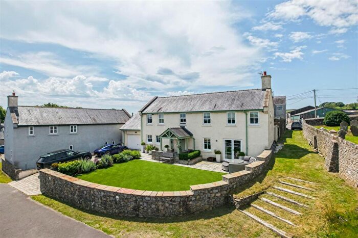 4 Bedroom Detached House For Sale In Lower Farm, Tythegston, Bridgend County Borough, CF32