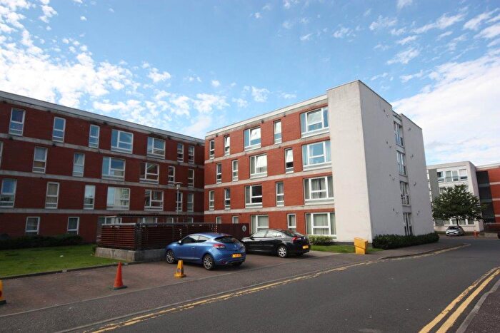 2 Bedroom Flat To Rent In Flat / Hanson Park, Glasgow, G31