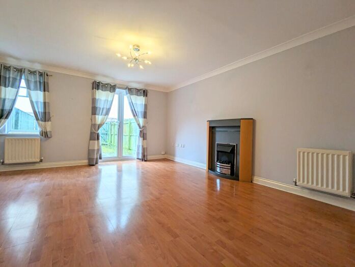 4 Bedroom Town House To Rent In Scholars Park/West End - Darlington, DL3