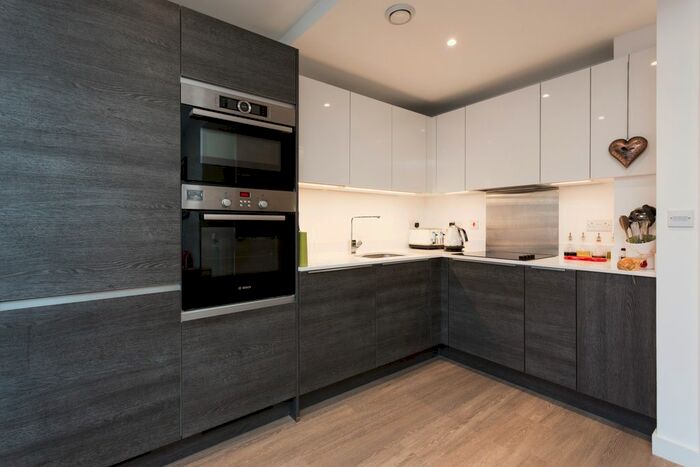 2 Bedroom Flat To Rent In Baroque Gardens, Mary Rose Square, Marine Wharf, SE16