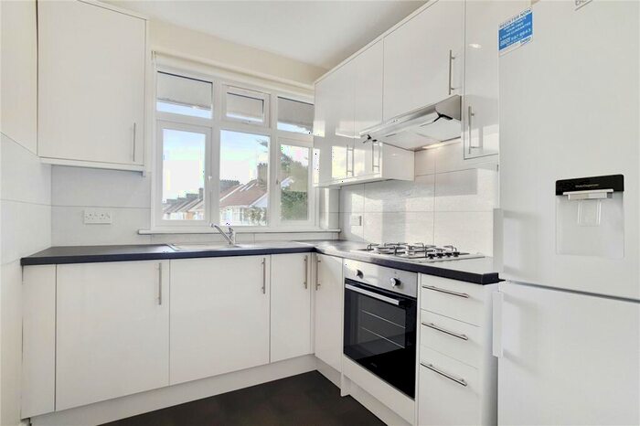 1 Bedroom Maisonette To Rent In Farrer Road, Kenton, Harrow, HA3
