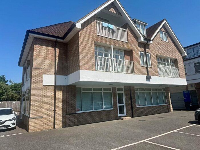 1 Bedroom Flat To Rent In Hascombe House, The Street, Ashtead, KT21