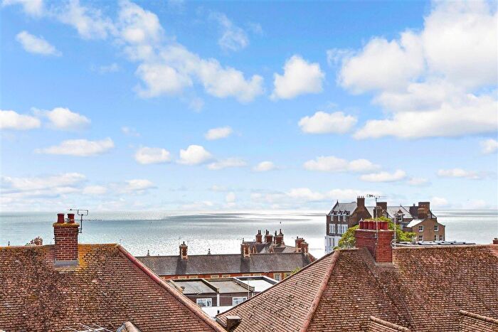 4 Bedroom Terraced House For Sale In Queens Road, Ramsgate, Kent, CT11