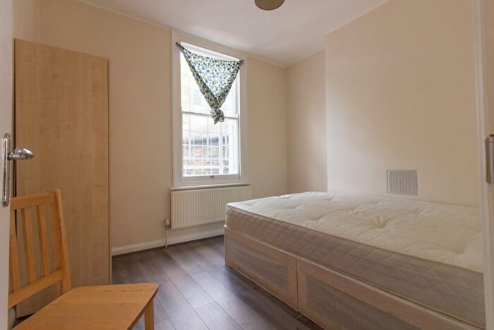 1 Bedroom Flat To Rent In West Green Road, London, N15