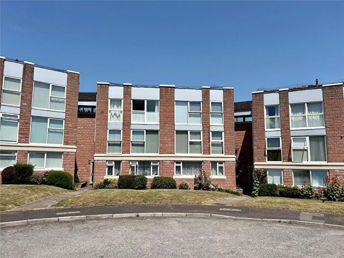 2 Bedroom Flat For Sale In Bernard Crescent, Minehead, Somerset, TA24