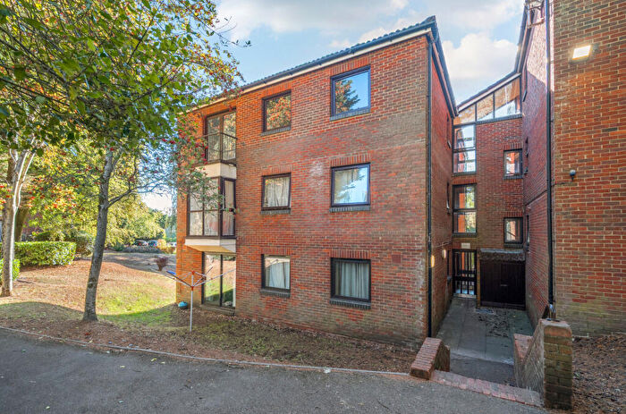 2 Bedroom Property For Sale In Hillcrest, Upper Weybourne Lane, Farnham, Surrey, GU9