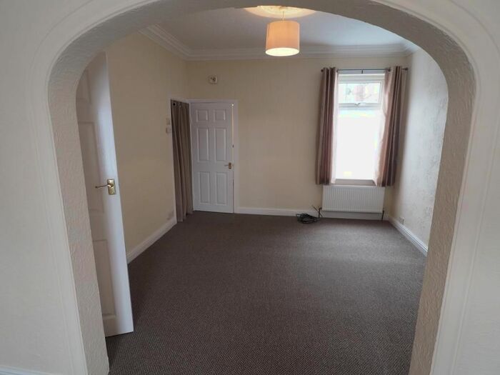 2 Bedroom Terraced House To Rent In Estcourt Street, Hull, HU9
