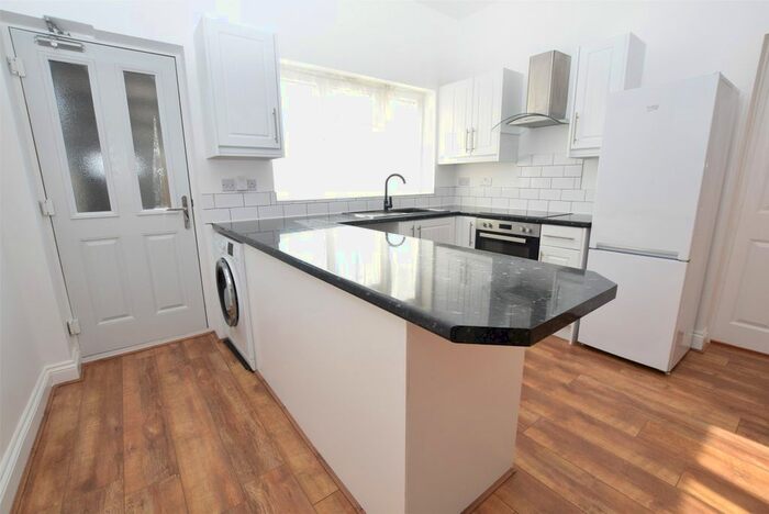 1 Bedroom Maisonette To Rent In Salisbury Road, Heath Park, Romford, RM2