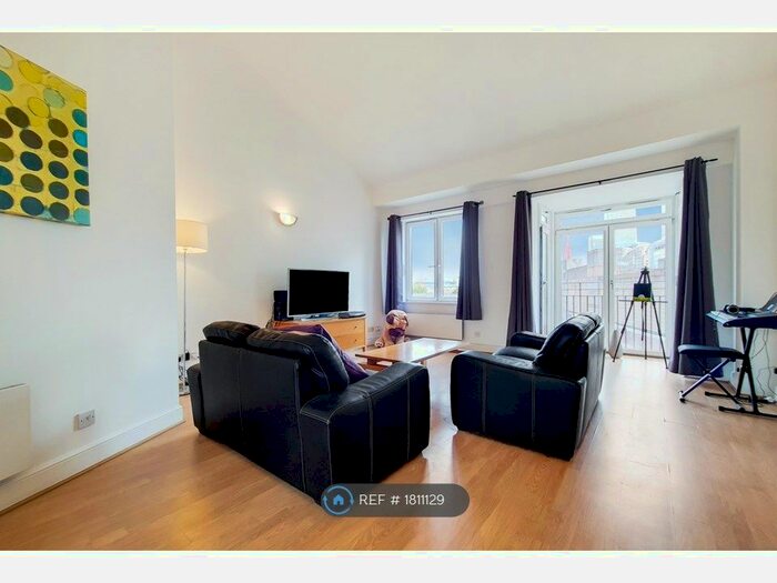 4 Bedroom Terraced House To Rent In Three Colt Street, London, E14