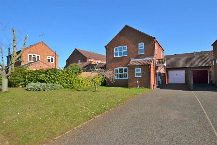 3 Bedroom Detached House For Sale In Hipkin Road, Dersingham, PE31