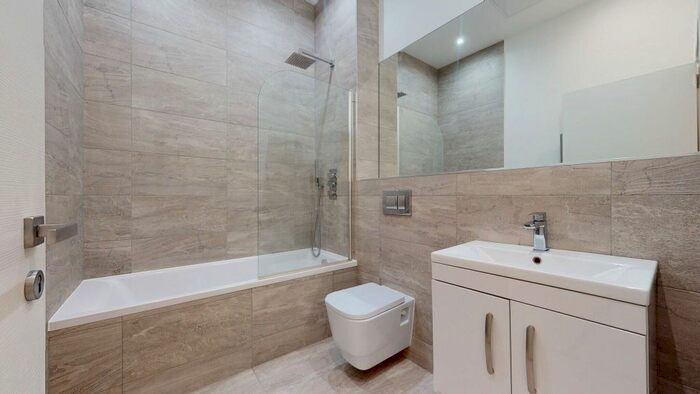 1 Bedroom Flat To Rent In Riverbank Way, Brentford, TW8