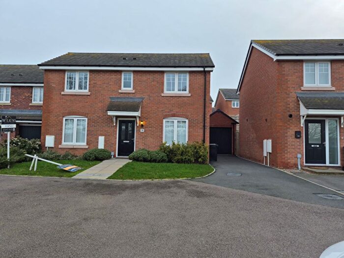 3 Bedroom Semi Detached House For Sale In Cabinhill Road, Nuneaton, Warwickshire, CV10