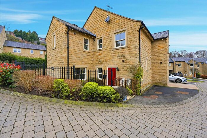 3 Bedroom Semi-Detached House For Sale In Dean Way, Bollington, SK10