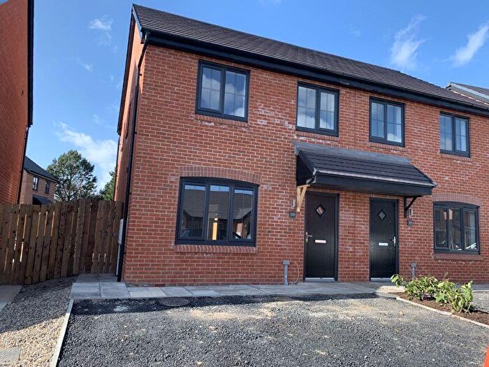 3 Bedroom Semi-Detached House To Rent In Turnberry Avenue, Blyth, NE24