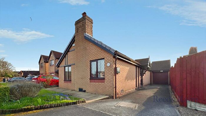 2 Bedroom Bungalow For Sale In The Oaks, Walton-le-Dale, Preston, Lancashire, PR5