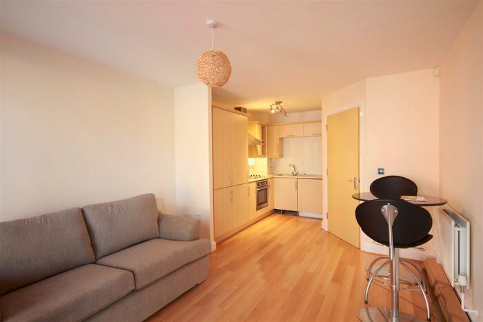 1 Bedroom Flat To Rent In Longleat Avenue, Edgbaston, Birmingham B15