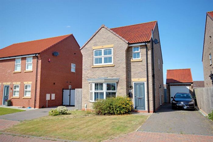 3 Bedroom Detached House For Sale In Paradise Drive, Woodmansey, Beverley, HU17