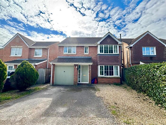 4 Bedroom Detached House For Sale In Woodpecker Close, Rogiet, Caldicot, NP26