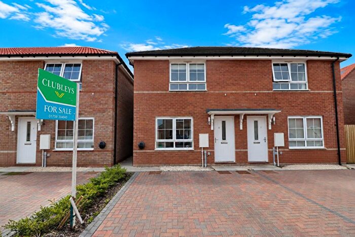3 Bedroom Semi-detached House For Sale In Richardson Place, Pocklington, YO42