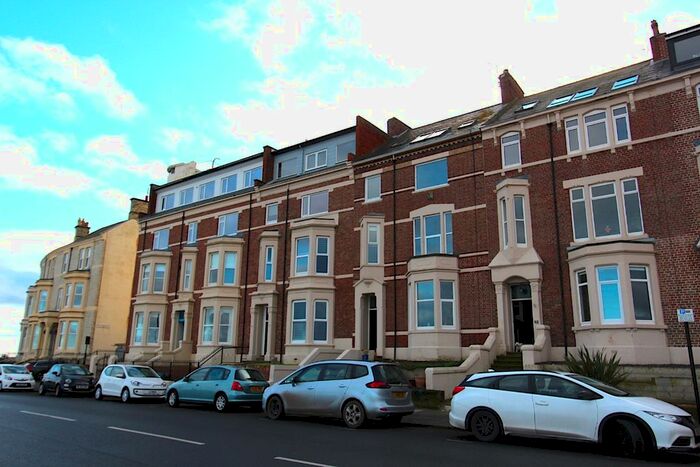 2 Bedroom Flat To Rent In Percy Gardens, Tynemouth, North Shields, NE30