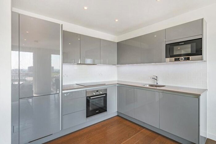 1 Bedroom Flat For Sale In Heygate Street, Walworth, London, SE17