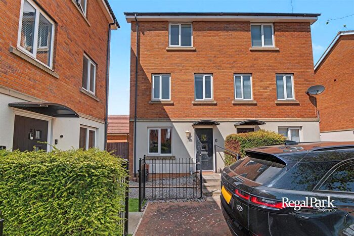 4 Bedroom Semi Detached House To Rent In Farrow Avenue, Hampton Vale, Peterborough, PE7