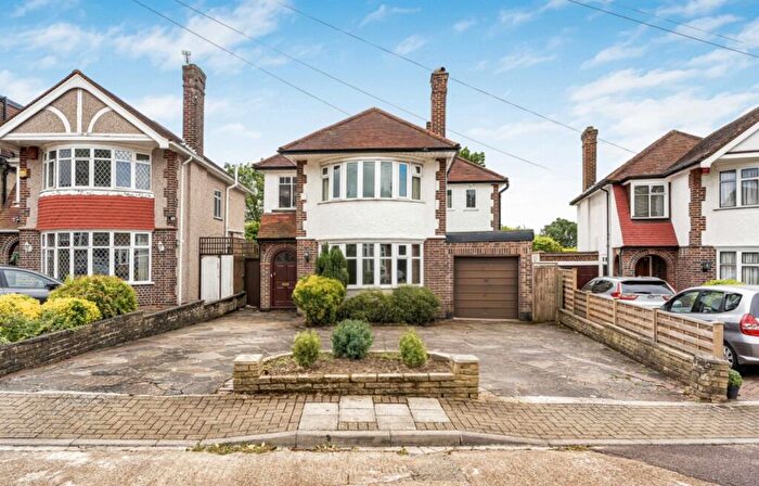 4 Bedroom Detached House For Sale In Monro Gardens, Harrow, HA3