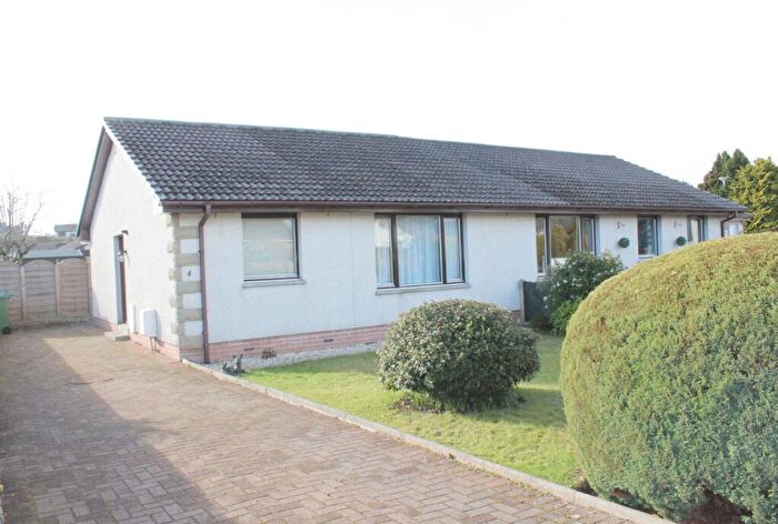 2 Bedroom Bungalow To Rent In Lochloy Avenue, Nairn, IV12