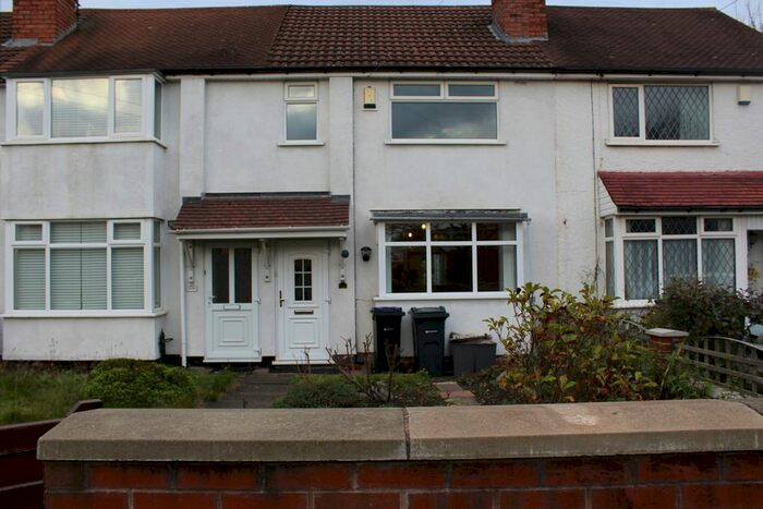2 Bedroom Terraced House To Rent In Bells Lane, Birmingham, West Midlands, B14
