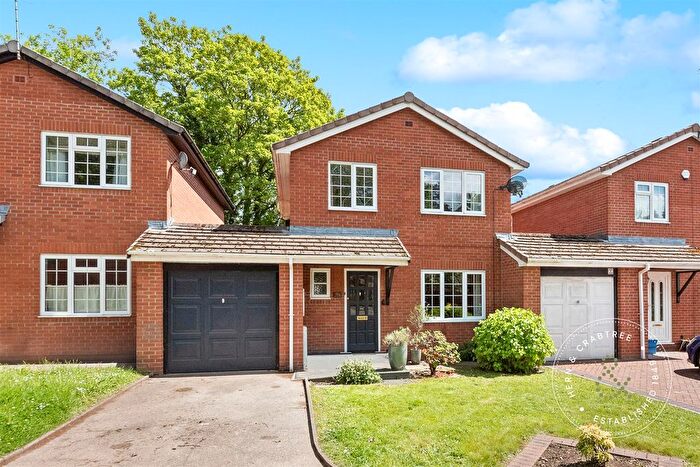 3 Bedroom Detached House For Sale In Cae Syr Dafydd, Cardiff, CF11