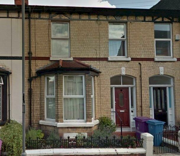 2 Bedroom Flat To Rent In Ferndale Road, Liverpool, Merseyside, L15