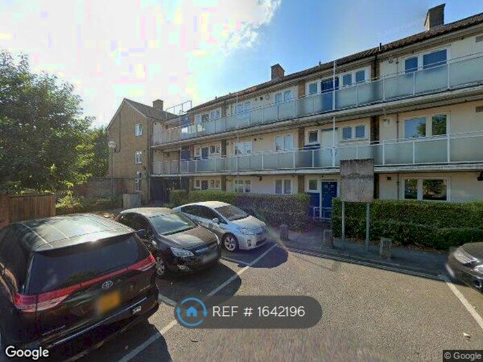 2 Bedroom Flat To Rent In Stevens Avenue, London, E9