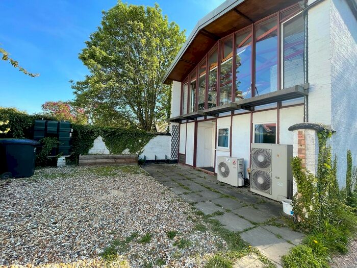 1 Bedroom Property To Rent In Dalzells Lane, Burwell, Cambridge, CB25