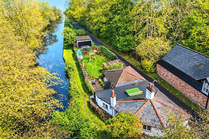 3 Bedroom Bungalow For Sale In Guildford Road, Frimley Green, Camberley, Surrey, GU16