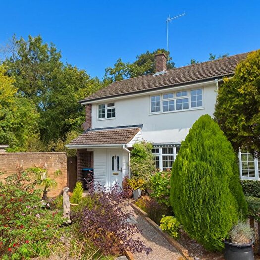 3 Bedroom End Of Terrace House To Rent In Marlins Turn, Hemel Hempstead, HP1