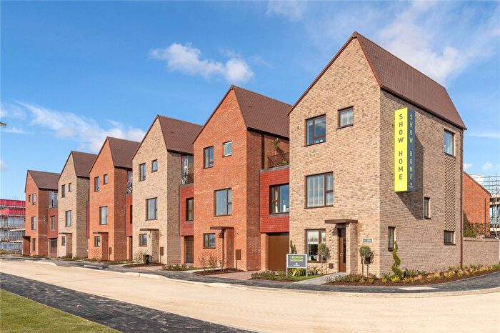 4 Bedroom Link Detached House For Sale In Franklin Gardens, Cambridge, CB3