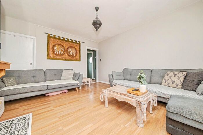 3 Bedroom Semi-Detached House For Sale In Whitton Church Lane, Ipswich, IP1