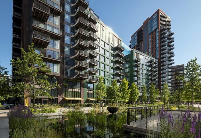 1 Bedroom Flat To Rent In Viaduct Gardens, London, SW11