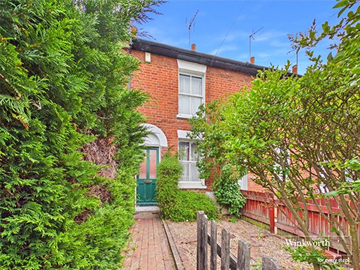2 Bedroom Terraced House For Sale In Princes Street, Reading, Berkshire, RG1